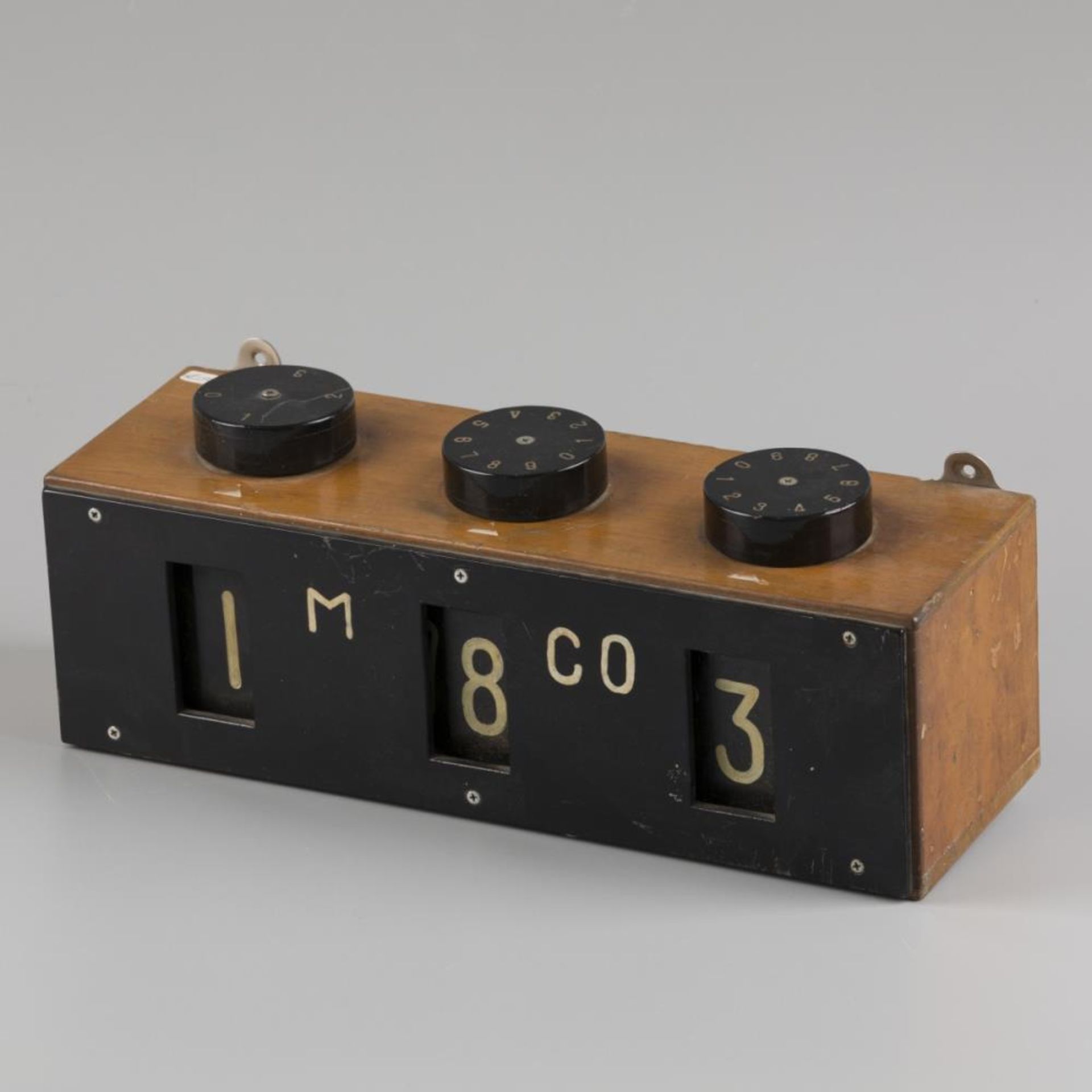 A wooden ship’s course Indicator – Helmsman’s Helper, England(?) 19th/ 20th century.