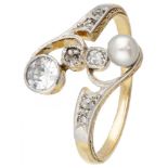 14K. Yellow gold Art Deco toi et moi ring set with approx. 0.41 ct. diamond and seed pearl.