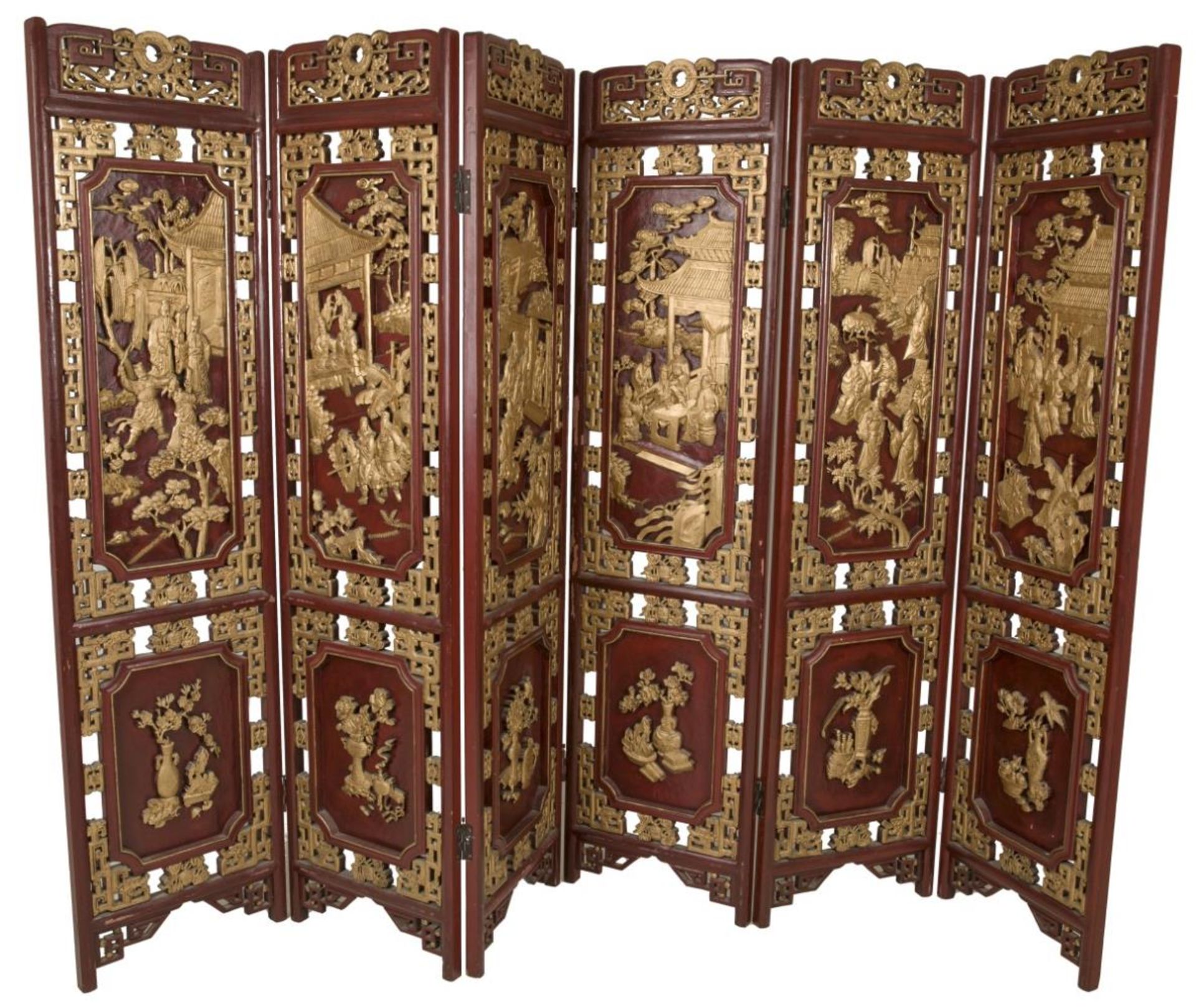 A red lacquered 6-leaf folding screen. China, late 20th century.