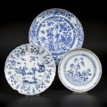 3x porcelain miscellaneous blue and white plates with floral decor, landscape with weeping willow an