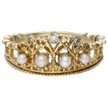 18K. Yellow gold Franklin Mint 'Princess Diana Tiara' ring set with diamond and seed pearls.