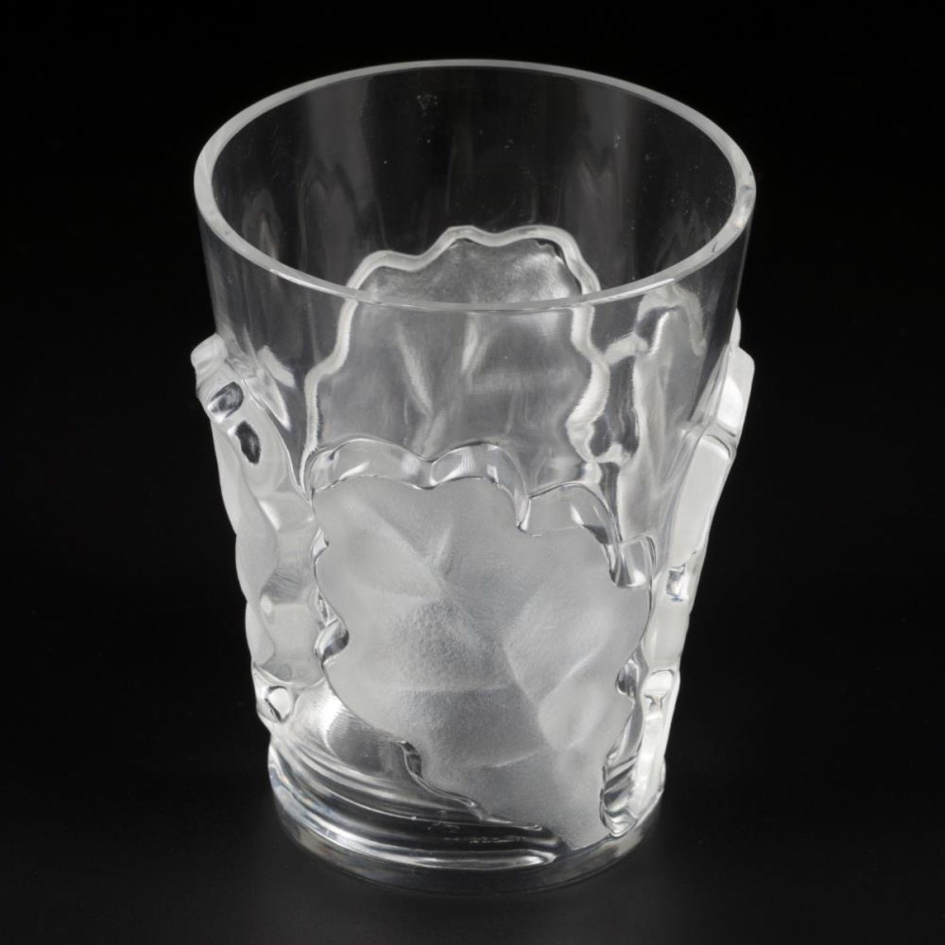 A crystal table vase with a decoration of oak leaves, marked at the bottom 'Lalique France'. France, - Image 2 of 4