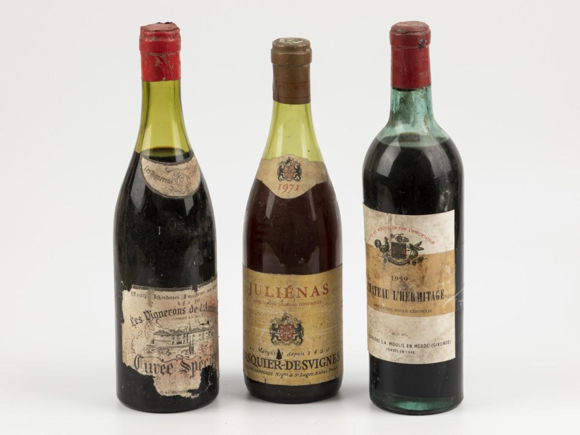 A lot of (3) old wines including Chateau l'Hermitage 1959.