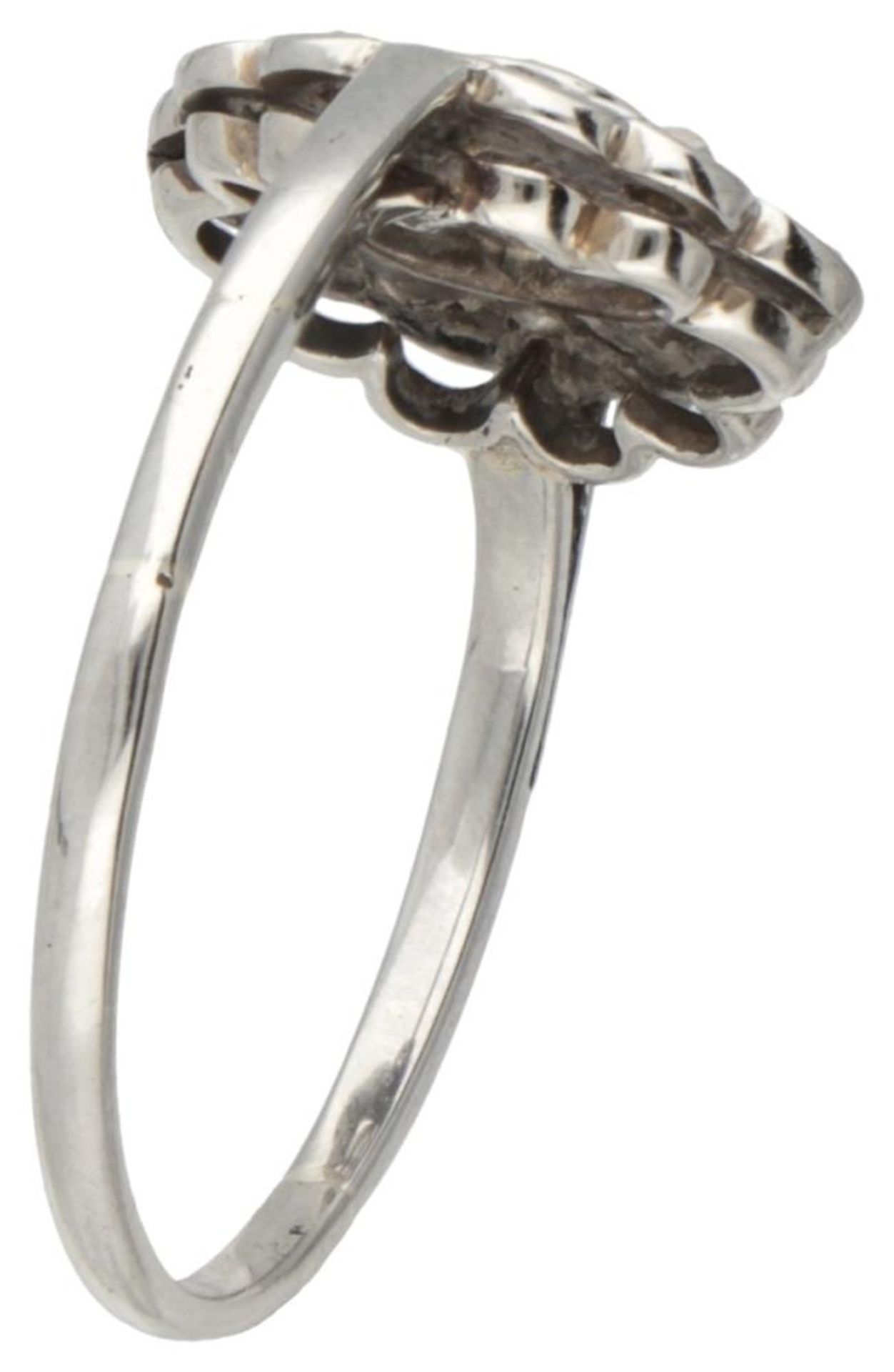 14K. White gold antique ring set with approx. 0.22 ct. diamond. - Image 2 of 2
