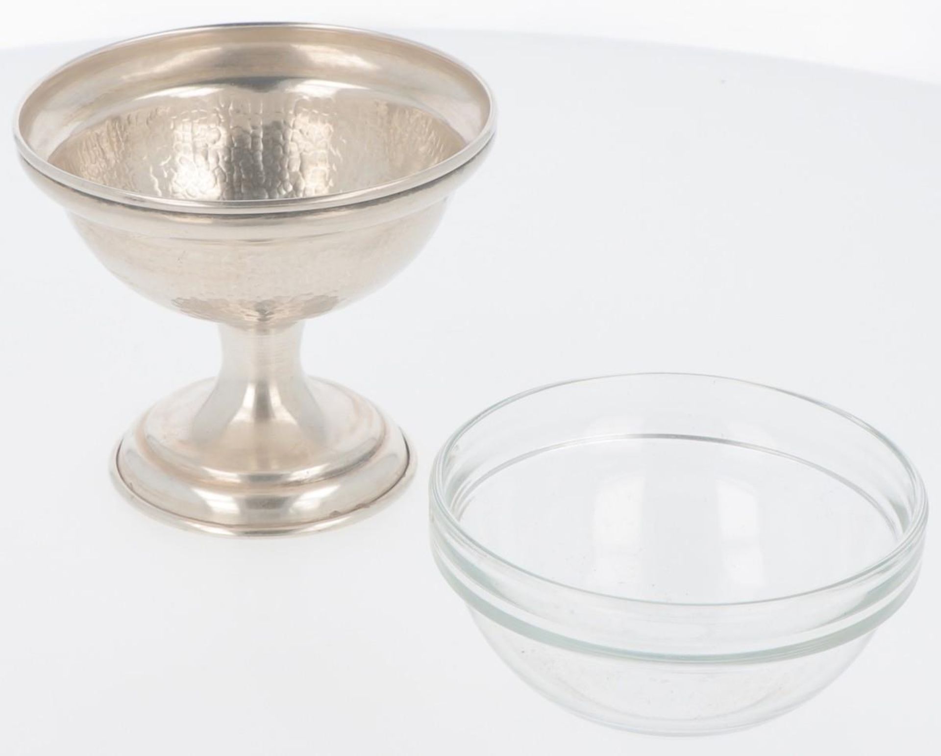 (6) piece set of ice cream coupes silver. - Image 2 of 3