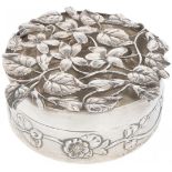 Potpourri box silver.