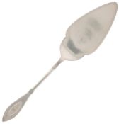 Pastry scoop silver.