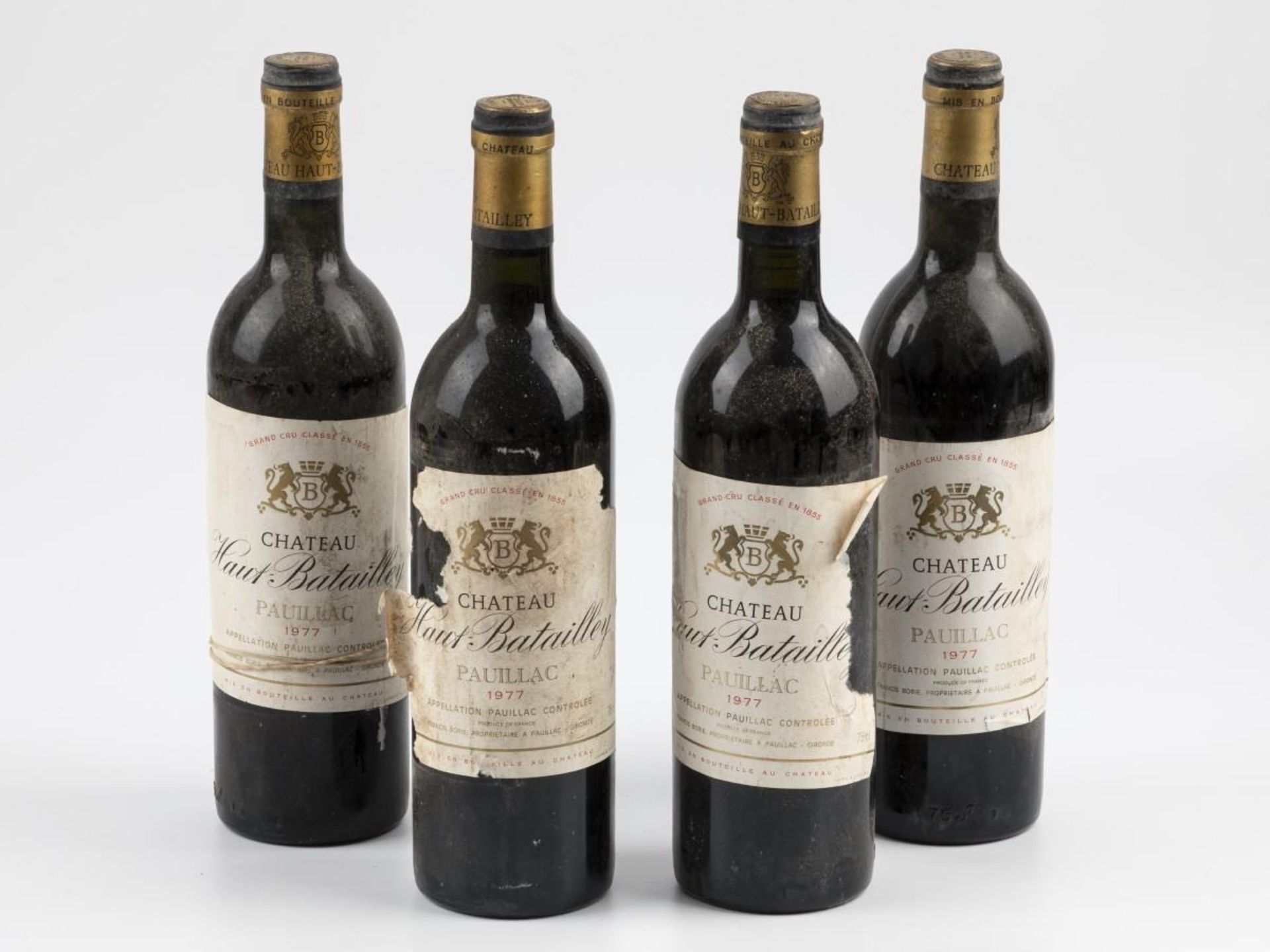 (4) Chateau Haut-Batailley - Pauillac - 1977.