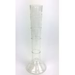 (Design) Vaas Glazen vaas gemerkt 1988 no. 17. Conditie: In goede staat. Afmetingen: Hoogte 31