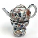 (Aziatica) Imari theepot met onderstel, Japan, Arita Imari theepot met onderstel, Japan, Arita,