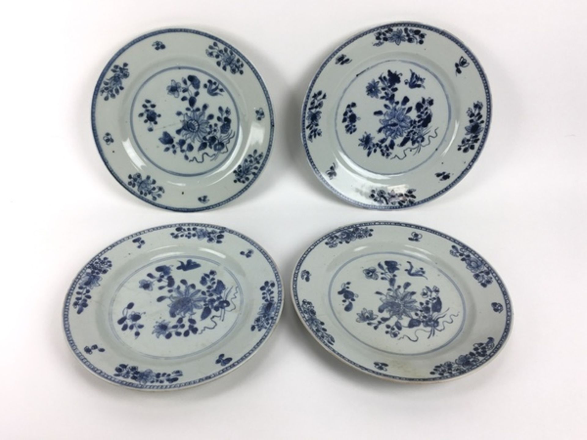 (Aziatica) Borden, China, Chienlung periode Vier borden, China, 18e eeuw, Chienlung periode. Co