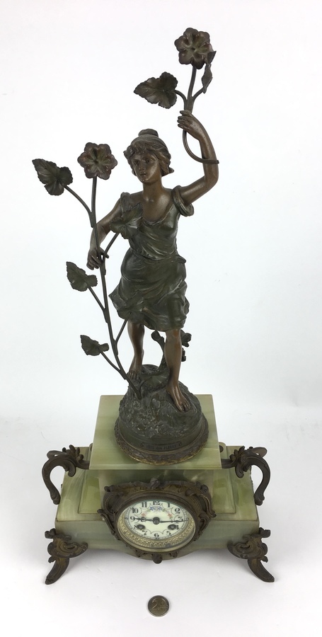 (Klokken) Pendule, Frankrijk Mantel/pendule klok met gekleurd metalen vrouwenbeeld en groene on - Image 3 of 11