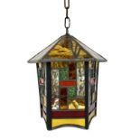 (Curiosa) Hanglamp Glas-in-lood hanglamp. Conditie: In goede staat met gebruikssporen. Afmeting