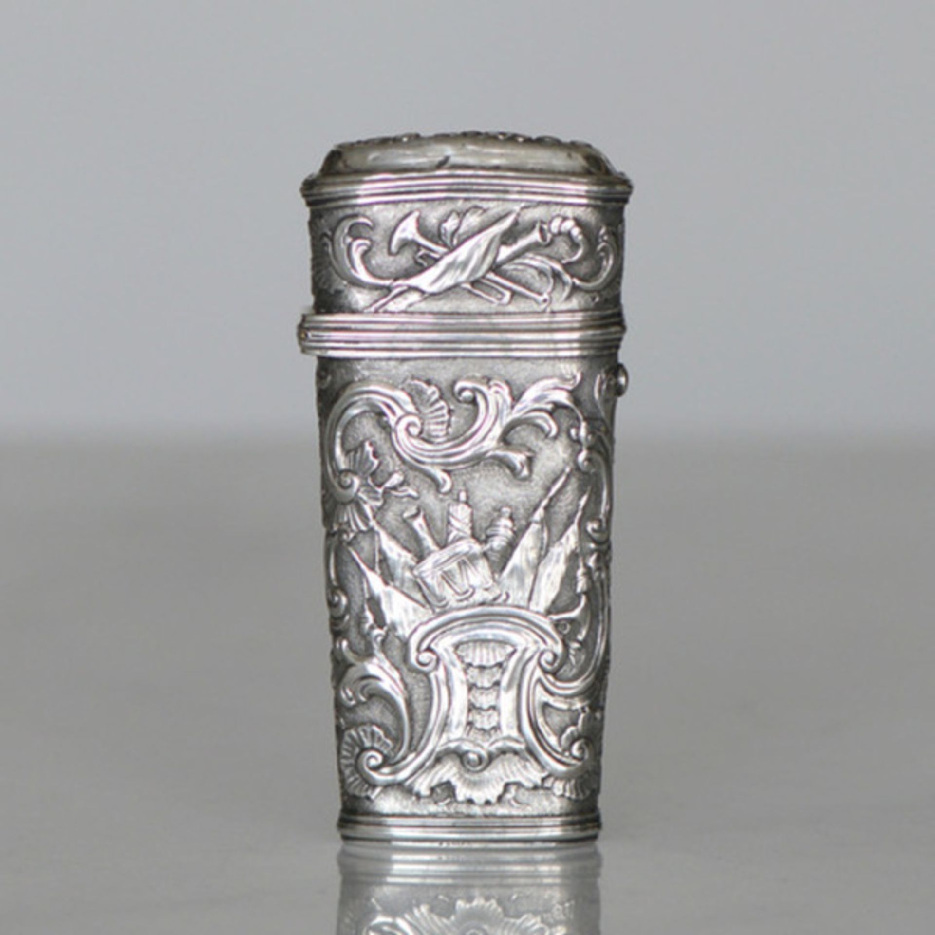 (Zilver) Zilver en divers, Lodewijk de 15e reisnécessaire doos, rond 1800 Zilver en divers, Lo - Image 12 of 19