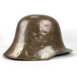 (Militaria) Duitse helm M16 Bijzonder grote koperen Duits helm, model M16. Vermoedelijk ter dec