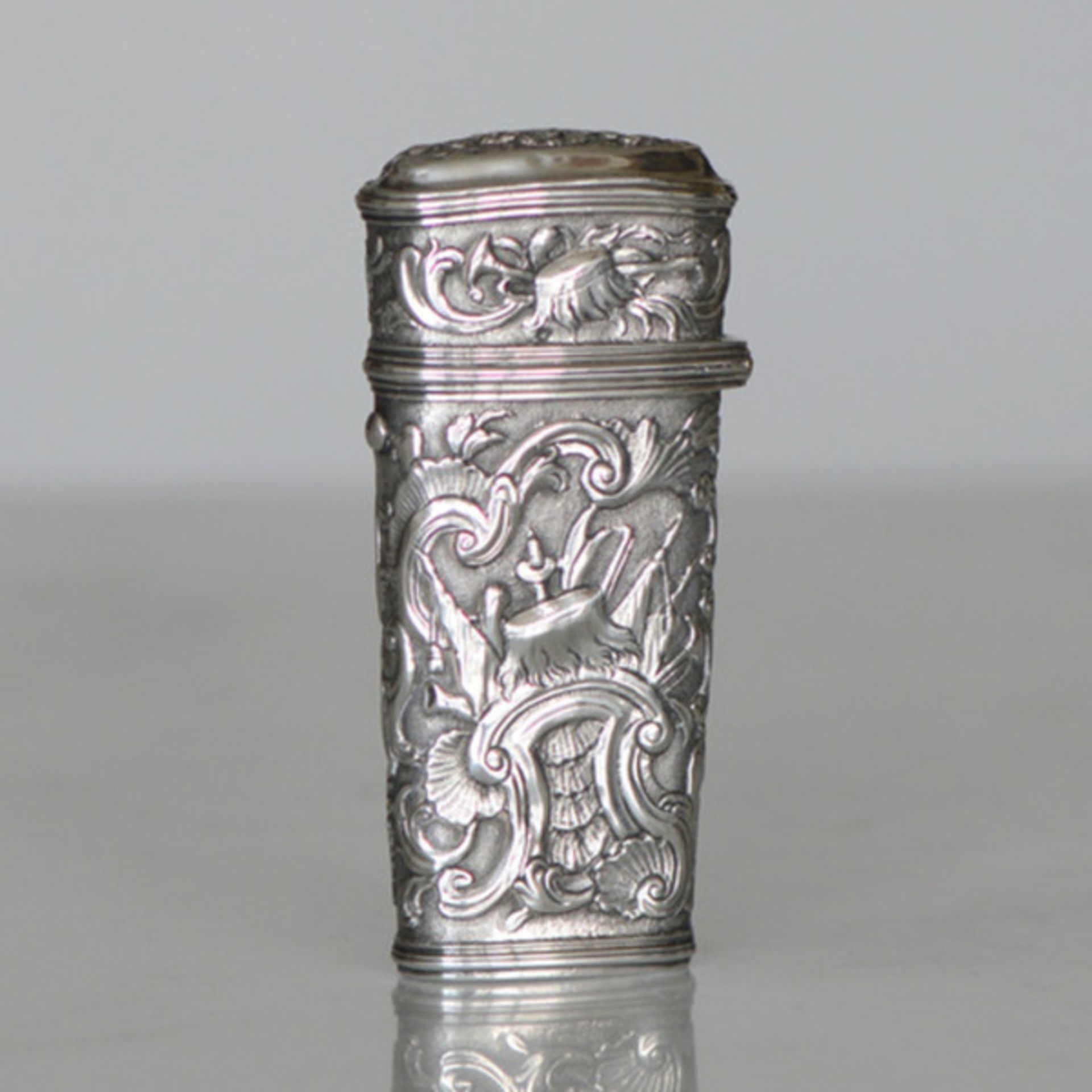 (Zilver) Zilver en divers, Lodewijk de 15e reisnécessaire doos, rond 1800 Zilver en divers, Lo - Image 16 of 19