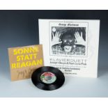 Joseph Beuys. Sonne statt Reagan / In memoriam George Maciunas, 1982, 2 Schallplatten, drucksigniert
