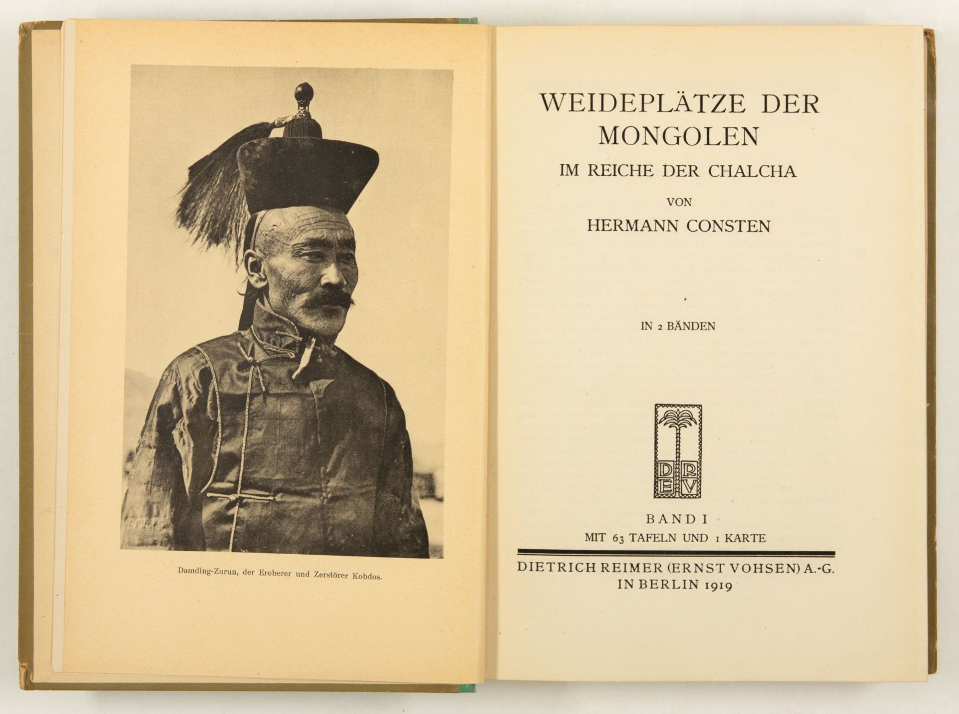 H. Consten, Weideplätze der Mongolen im Reiche der Chalcha. 2 Bde. Bln. 1919-20.