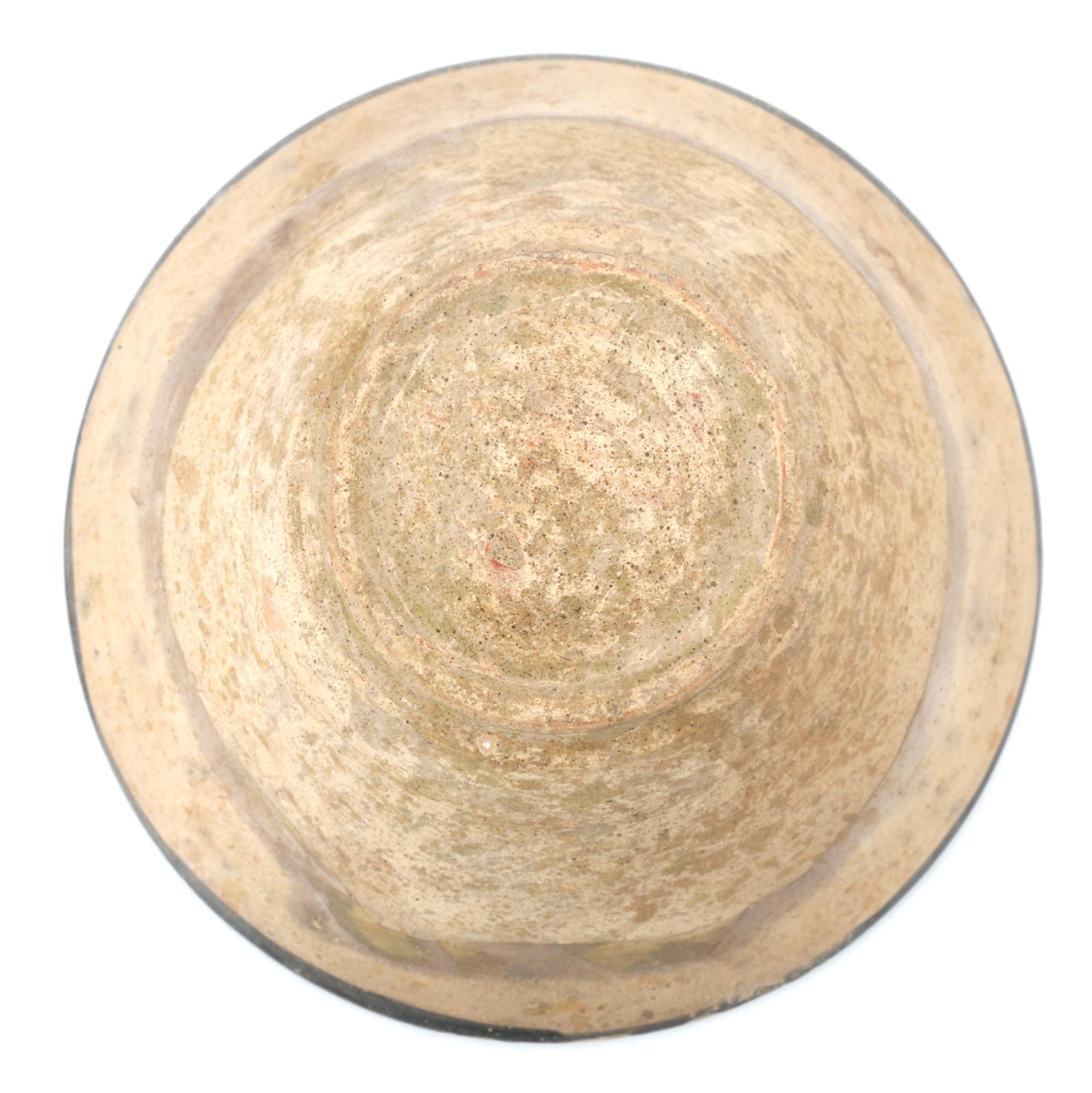 A medieval Seljuk, Nishapur glazed earthenware bowl - Image 4 of 4