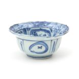 A small Chinese blue and white bowl, Wanli (1573-1619)