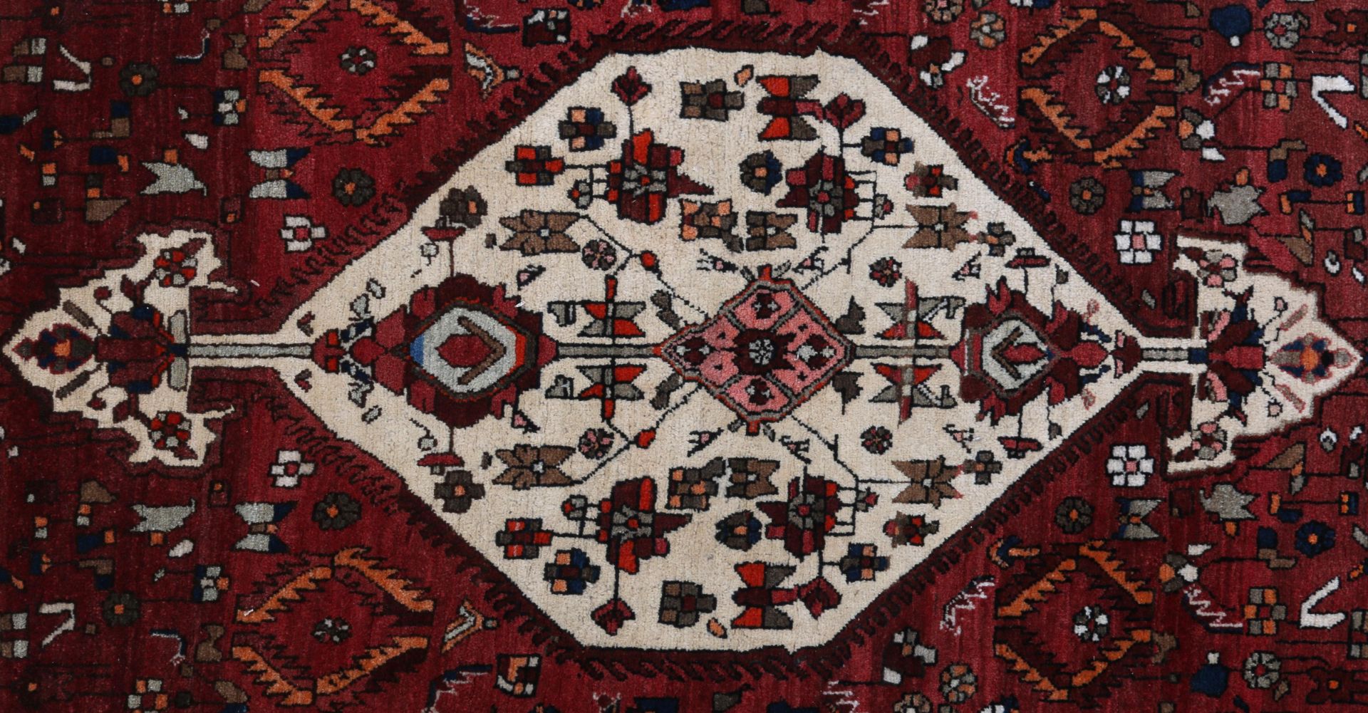 A Persian rug, Bachtiari. - Bild 2 aus 3