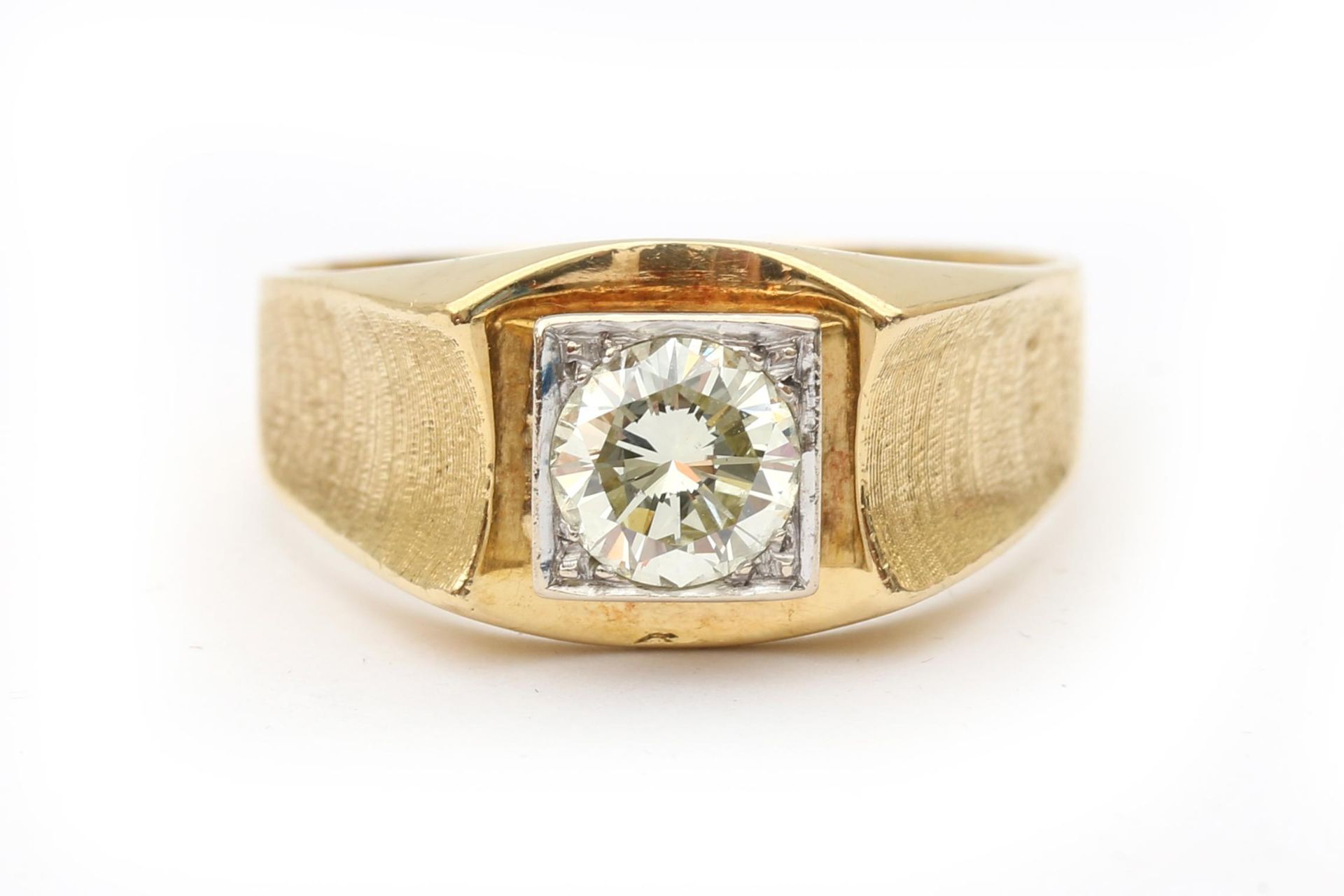 A 14 karat gold diamond solitaire ring, ca. 1 ct.