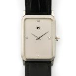 A platinum gentlemen's wristwatch