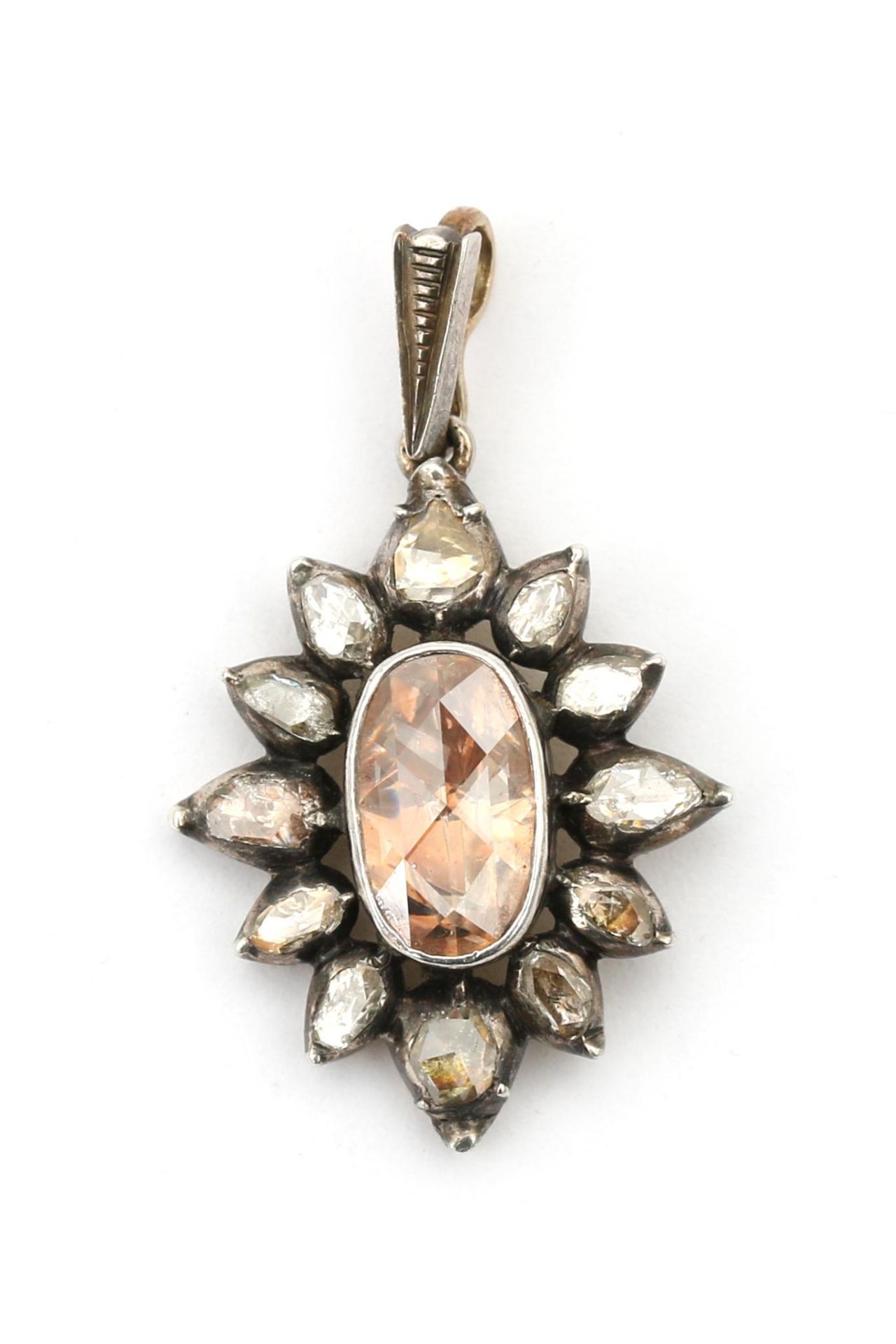 A 14 karat gold with silver rose cut diamond pendant, Rozendaal