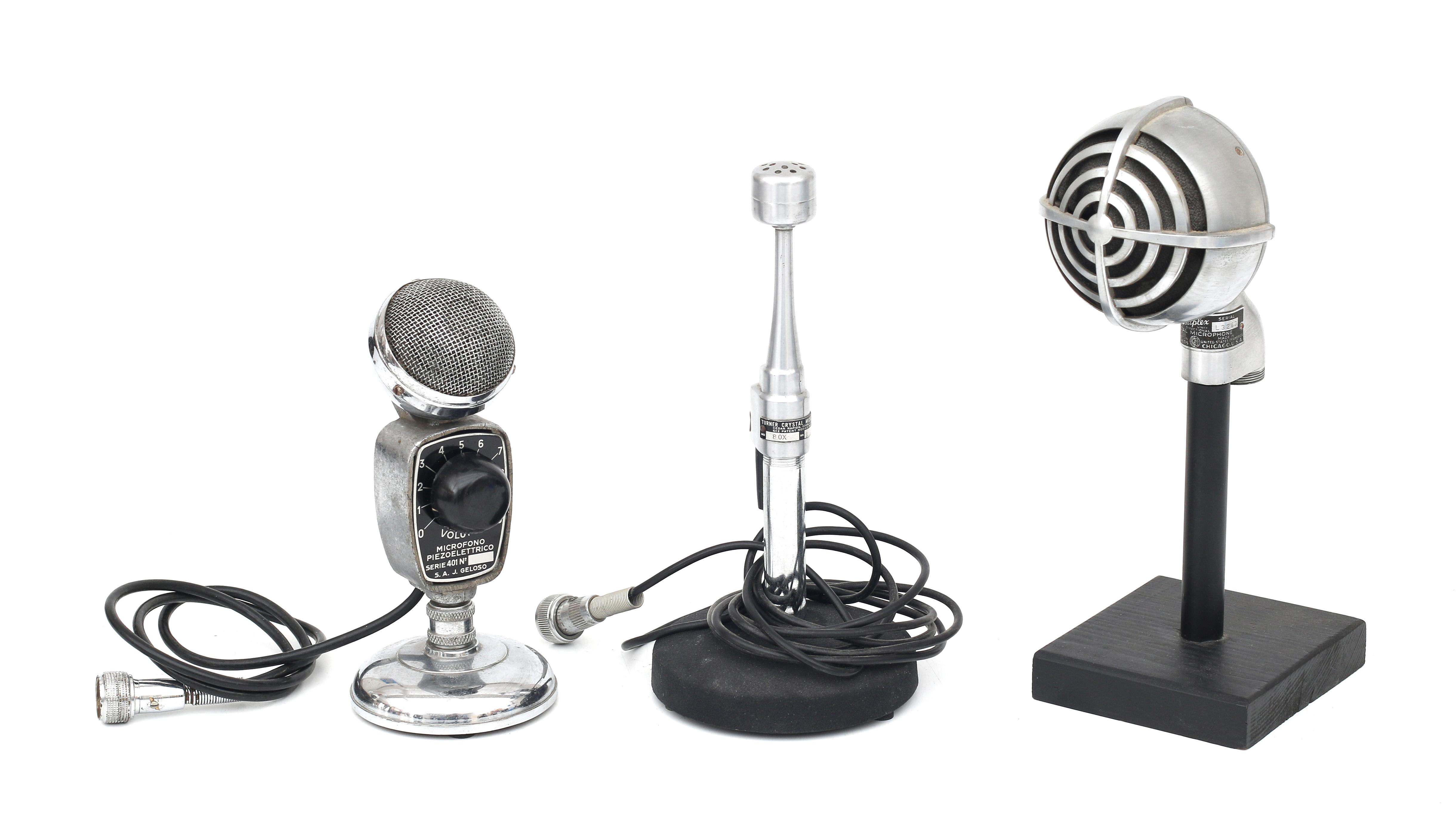 Three crystal-microphones: Geloso, type M401V, Shure, type 730A and Turner, type 80X. 