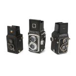 Three two-lens reflex camera's: Voigtländer, type Brillant, Artiflex, type prontor II and Noco-Flex,