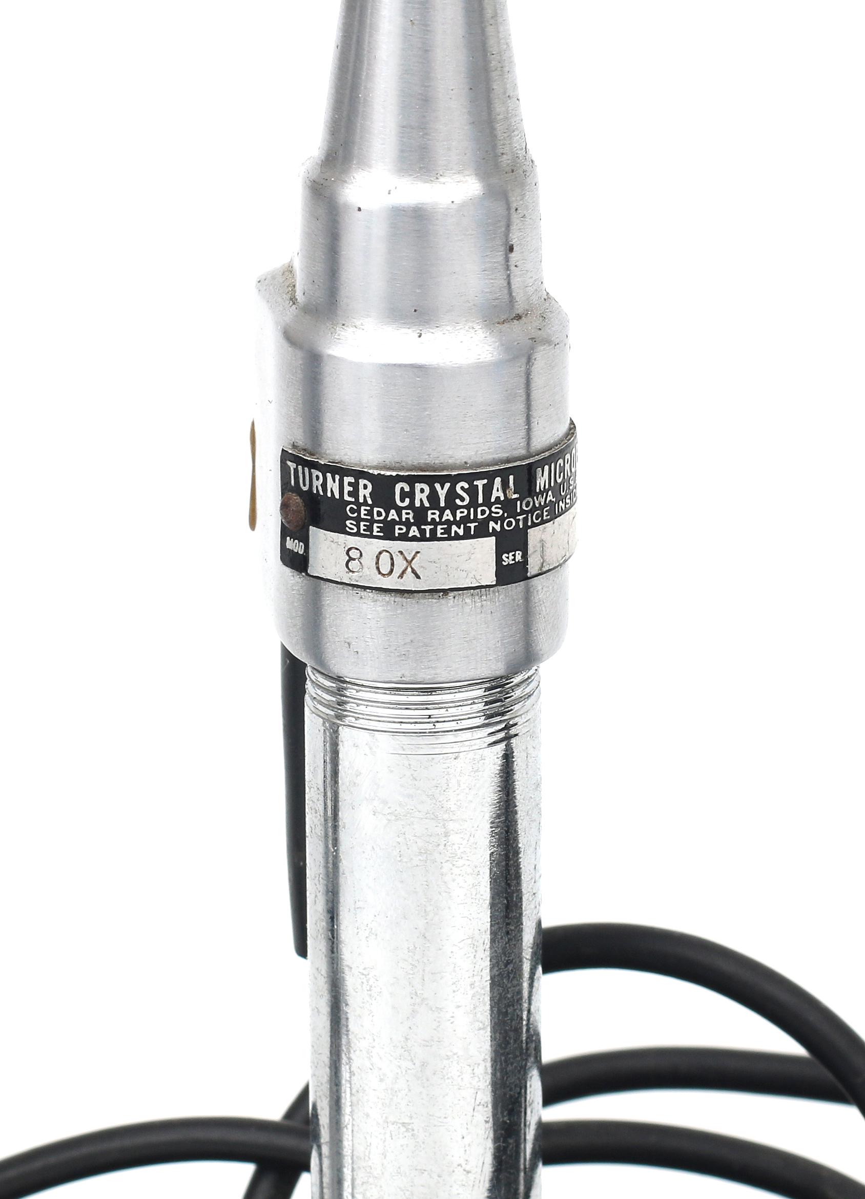 Three crystal-microphones: Geloso, type M401V, Shure, type 730A and Turner, type 80X.  - Bild 3 aus 4