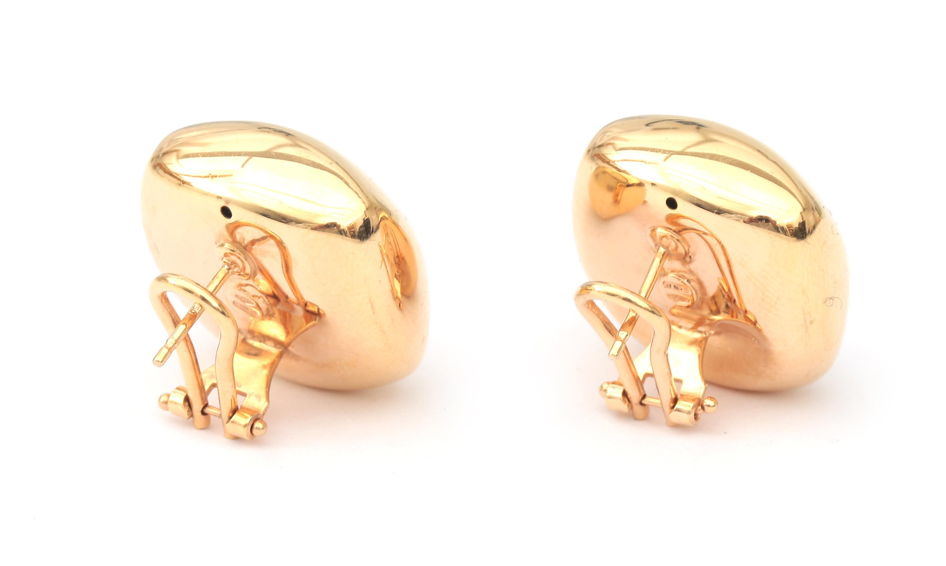 A pair of 18 karat gold earrings - Image 2 of 3