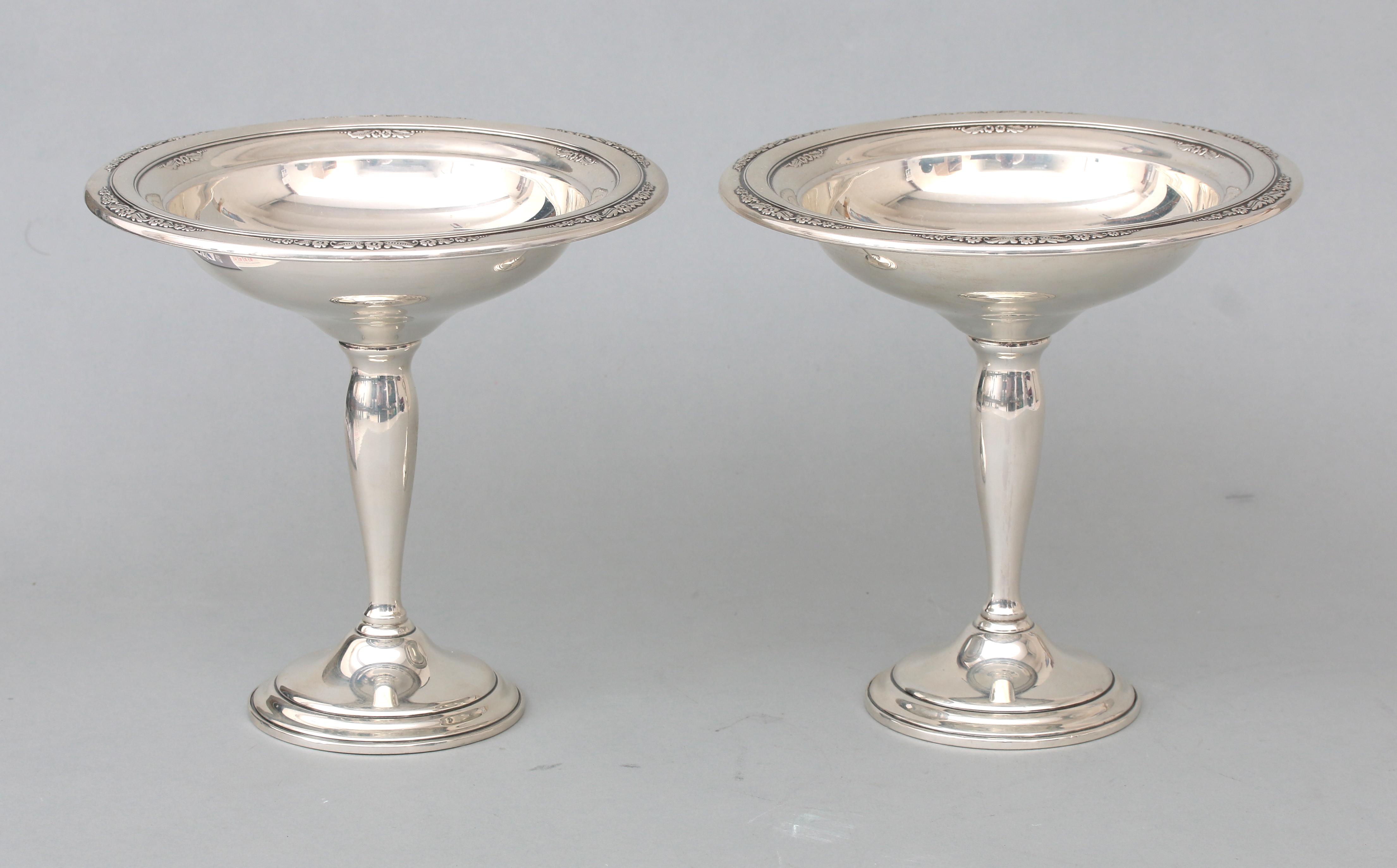 A pair of silver tazzas.