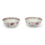 A pair of porcelain Lowestoft bowls.
