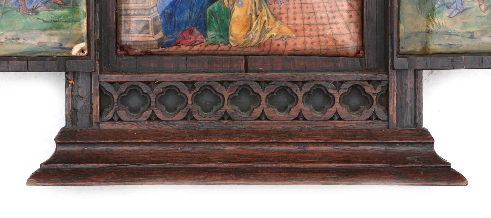 An oak triptych with enameled plaques, 19th century. - Image 3 of 5