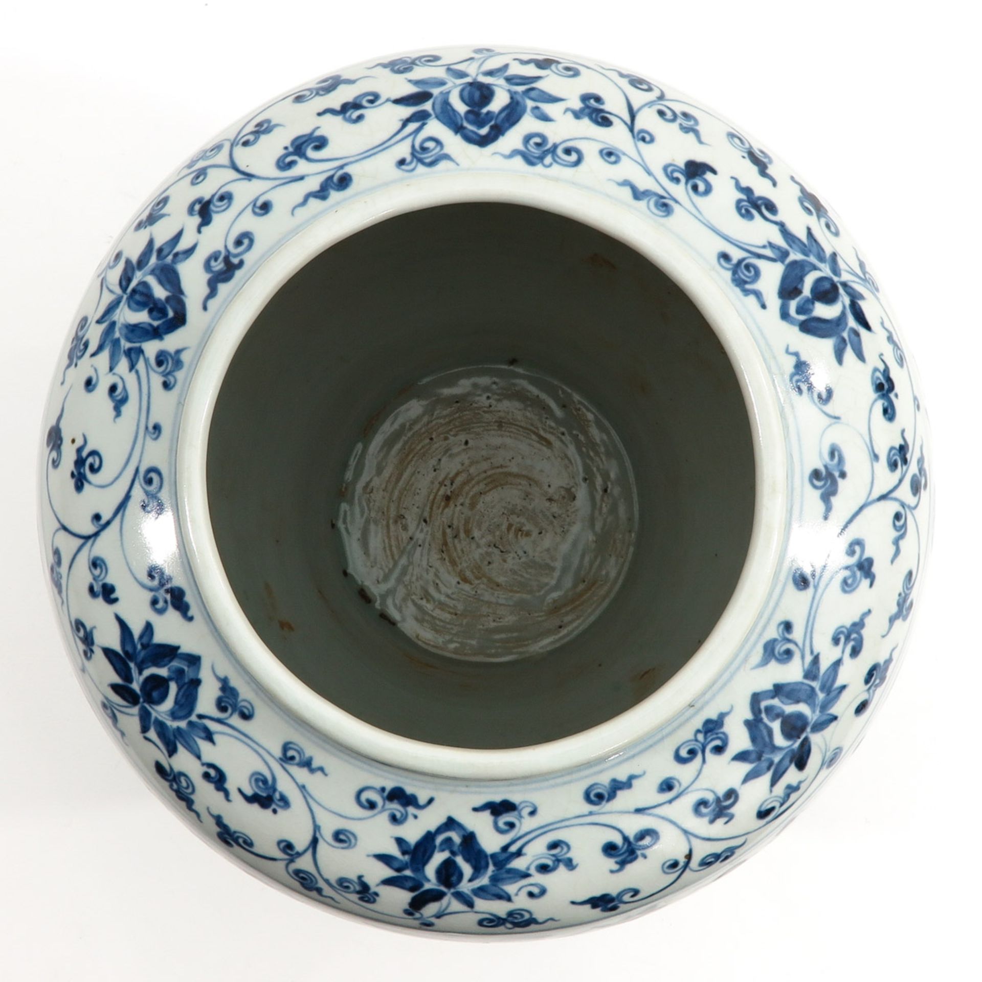 A Blue and White Jar - Bild 5 aus 9