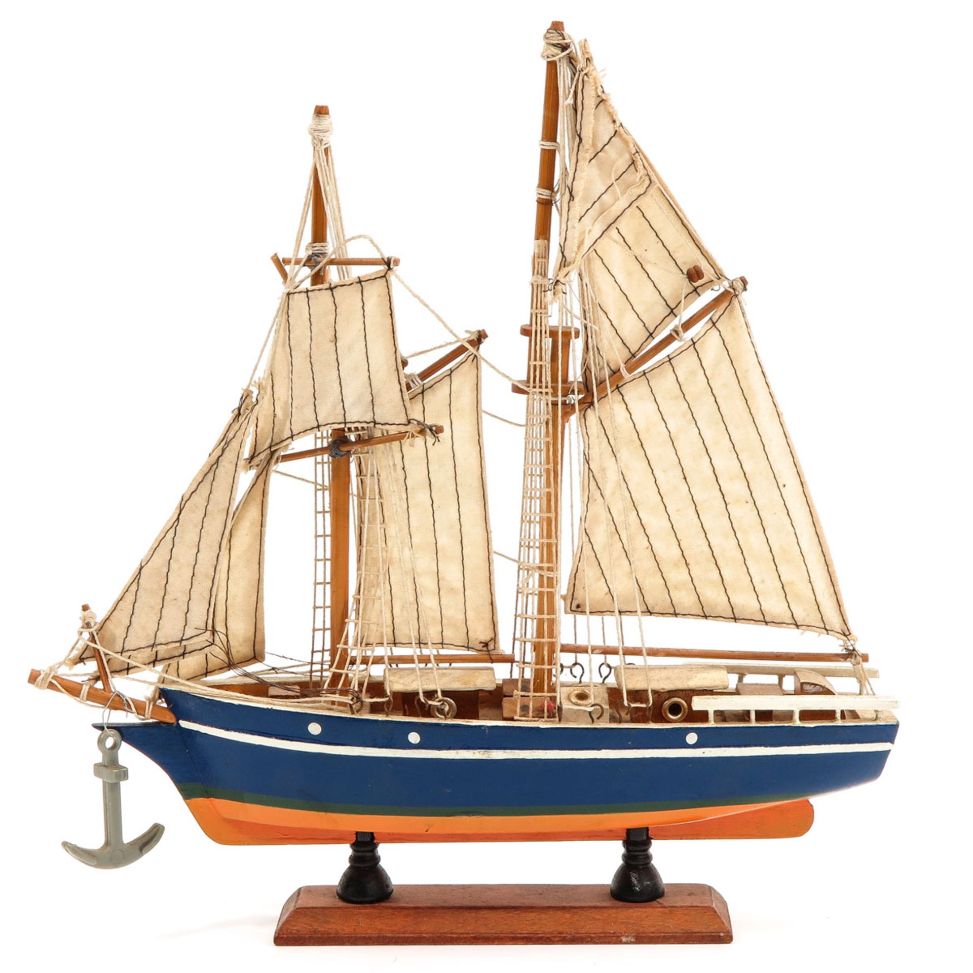 A Lot of 4 Wood Ship Models - Bild 6 aus 9