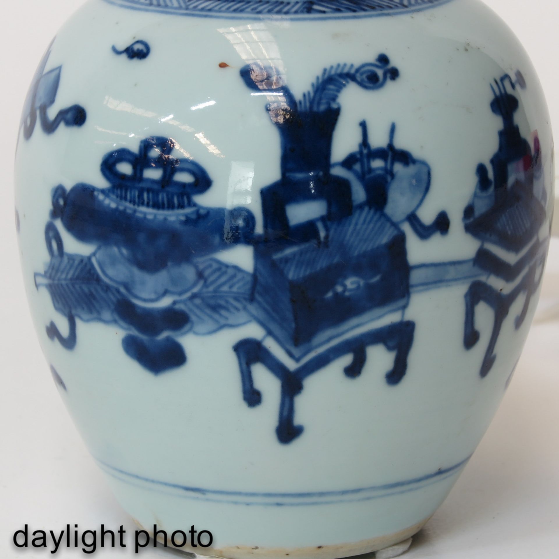 A Blue and White Lamp - Image 9 of 9