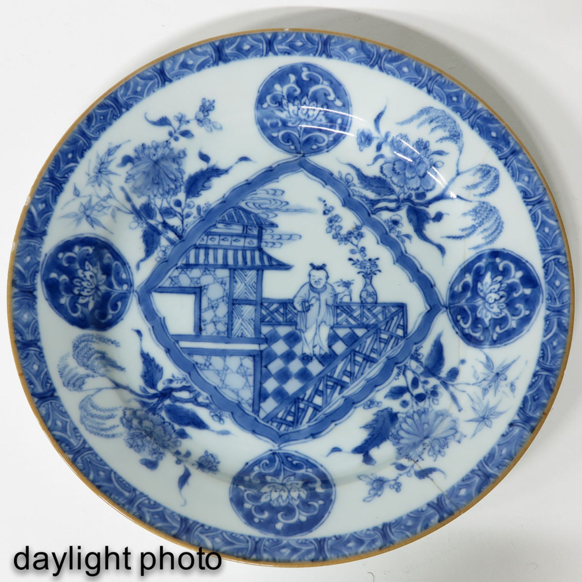 A Series of 4 Blue and white Plates - Image 7 of 9