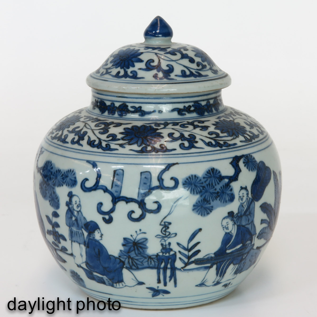 A BLue and White Jar with Cover - Image 7 of 9