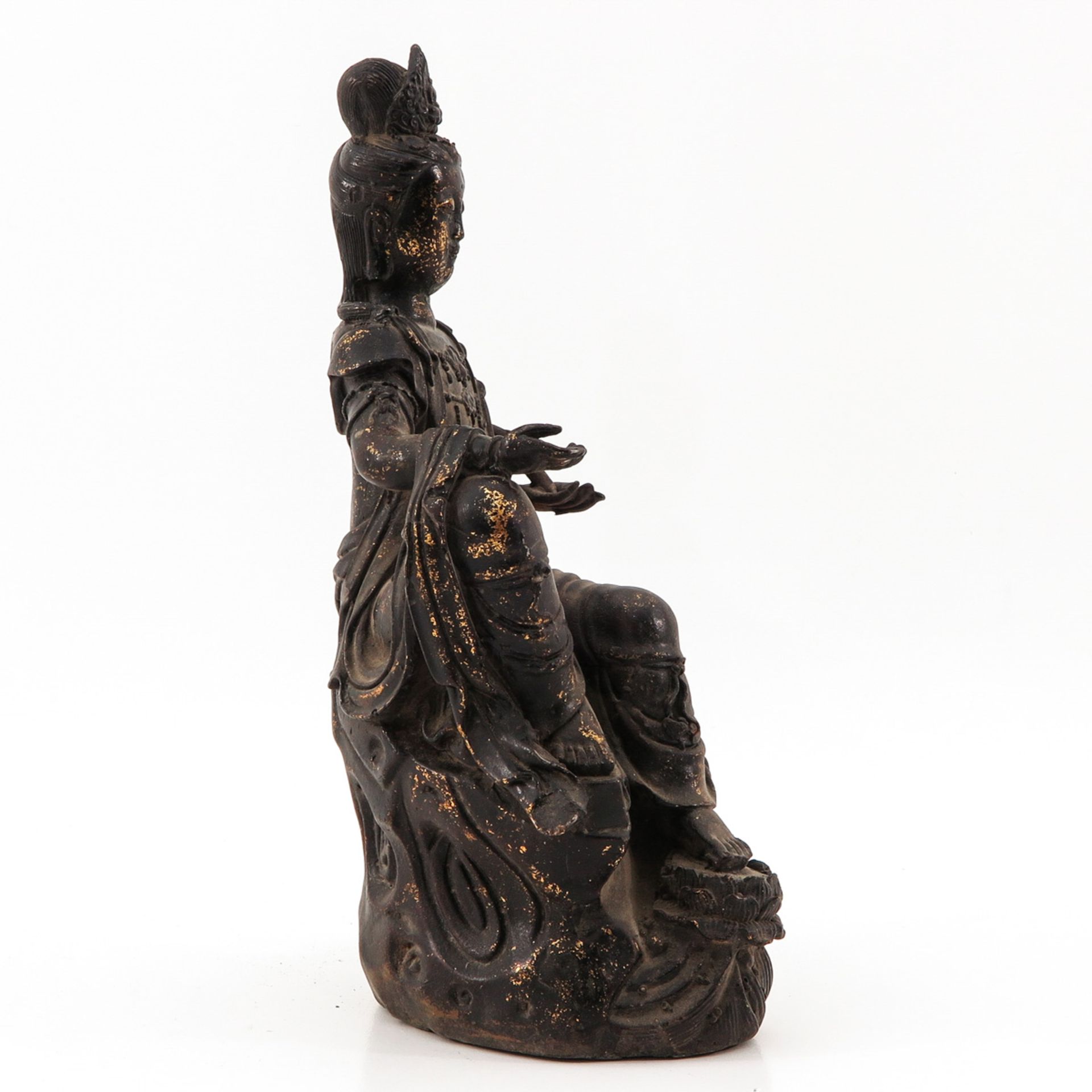 A Bronze Quanyin Sculpture - Bild 4 aus 9