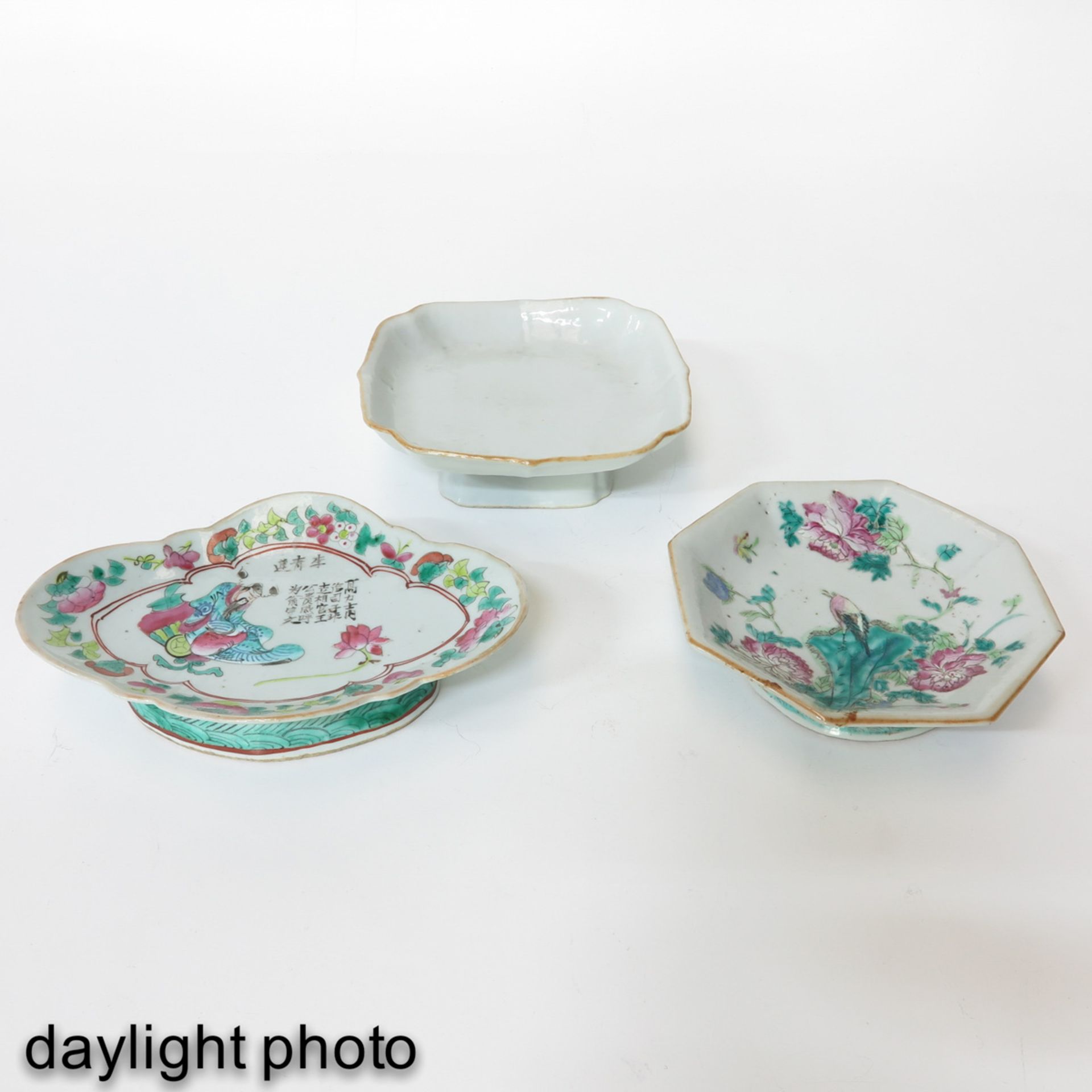 A Collection of 3 Altar Dishes - Image 7 of 10