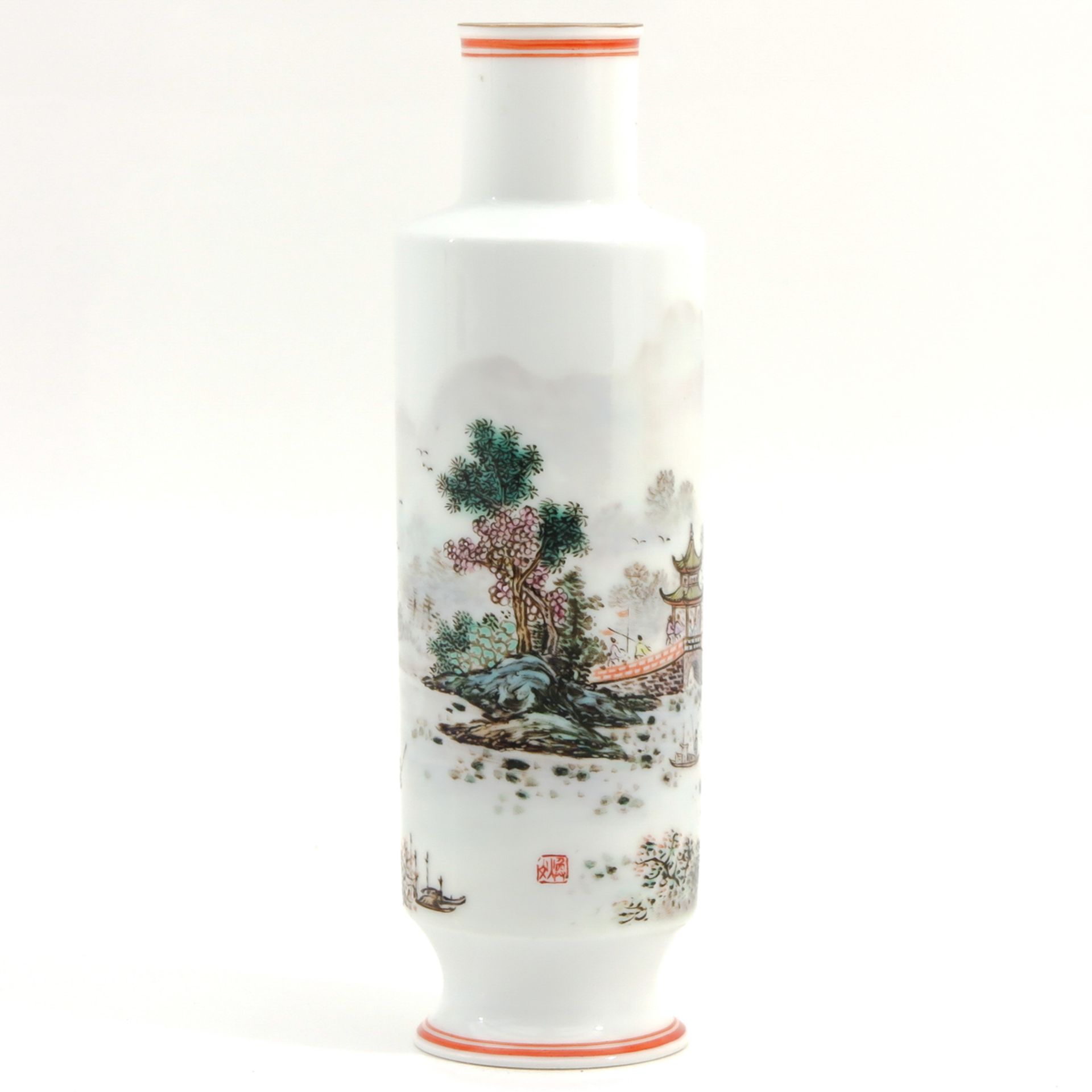 A Polychrome Vase - Image 4 of 9