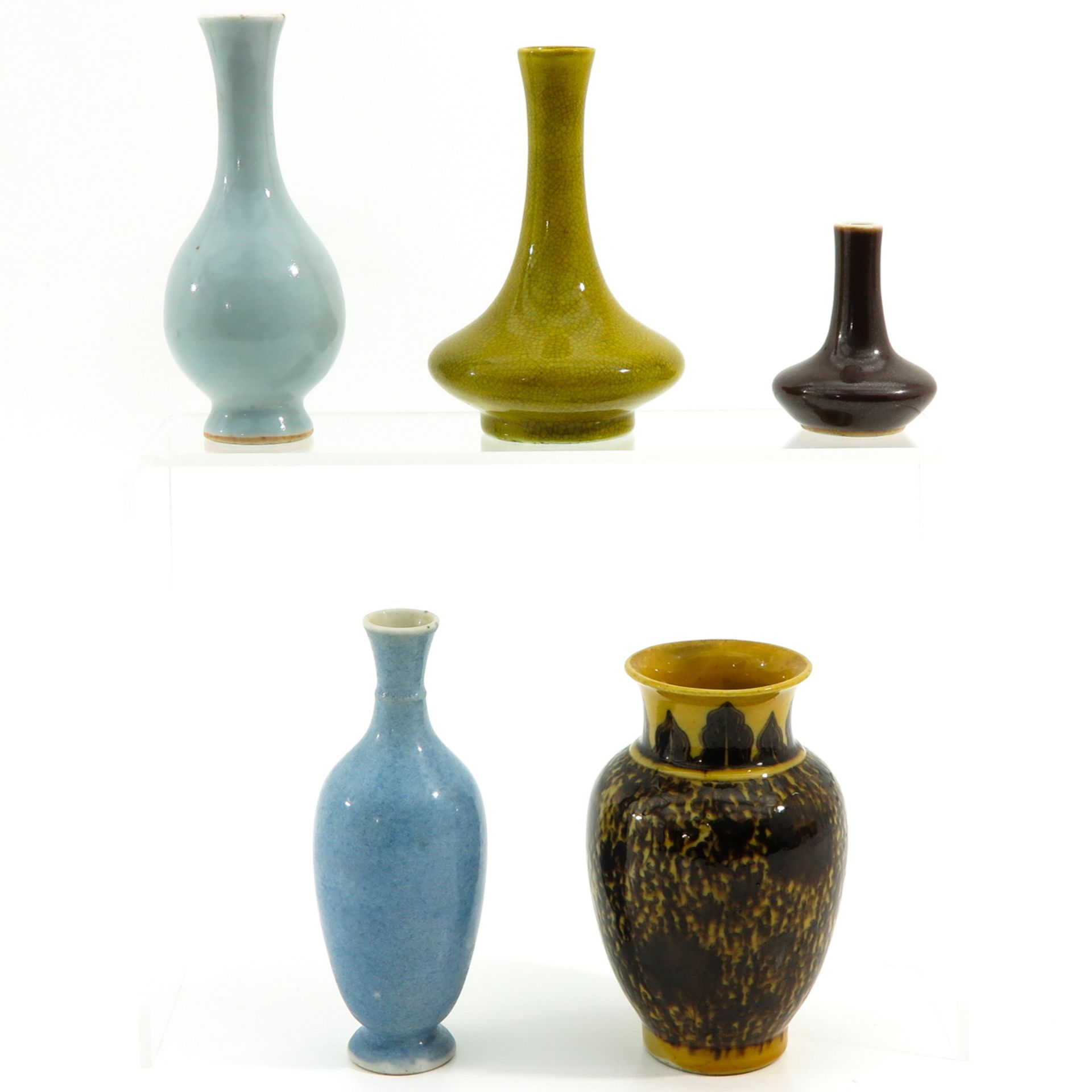 A Collection of 5 Vases - Bild 4 aus 9