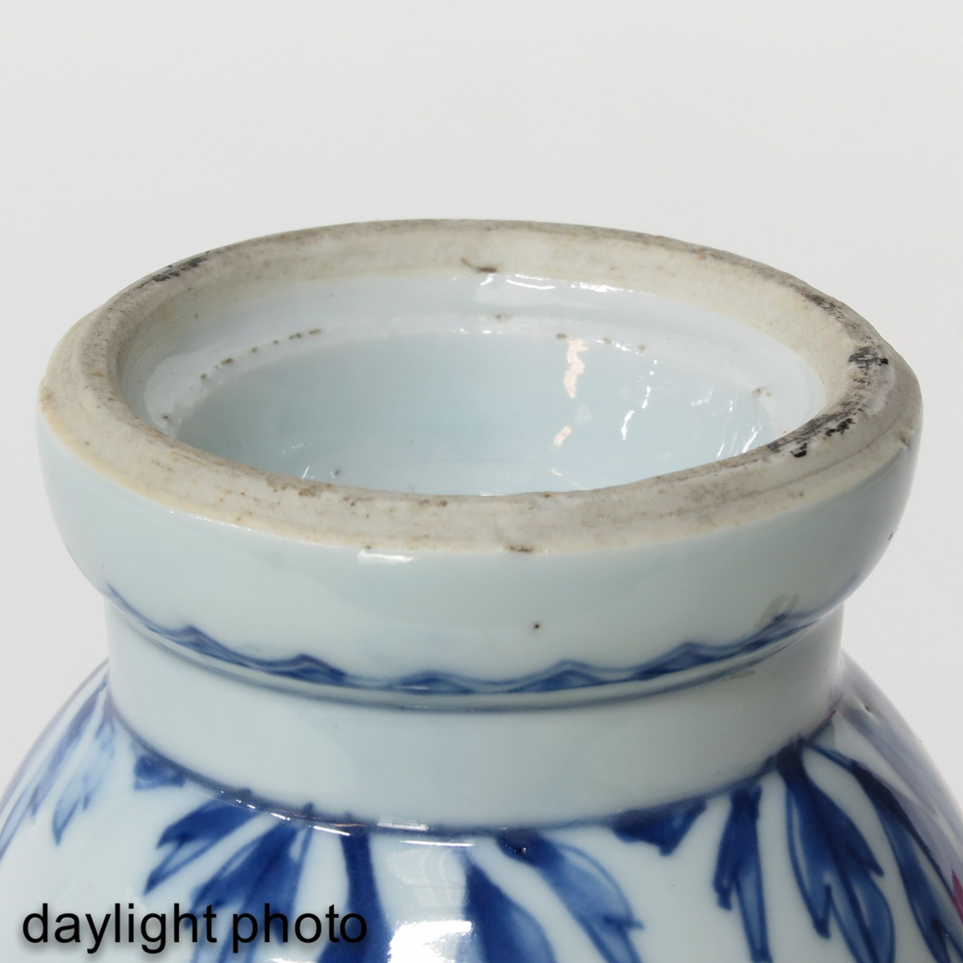 A Blue and White Ewer - Image 8 of 9