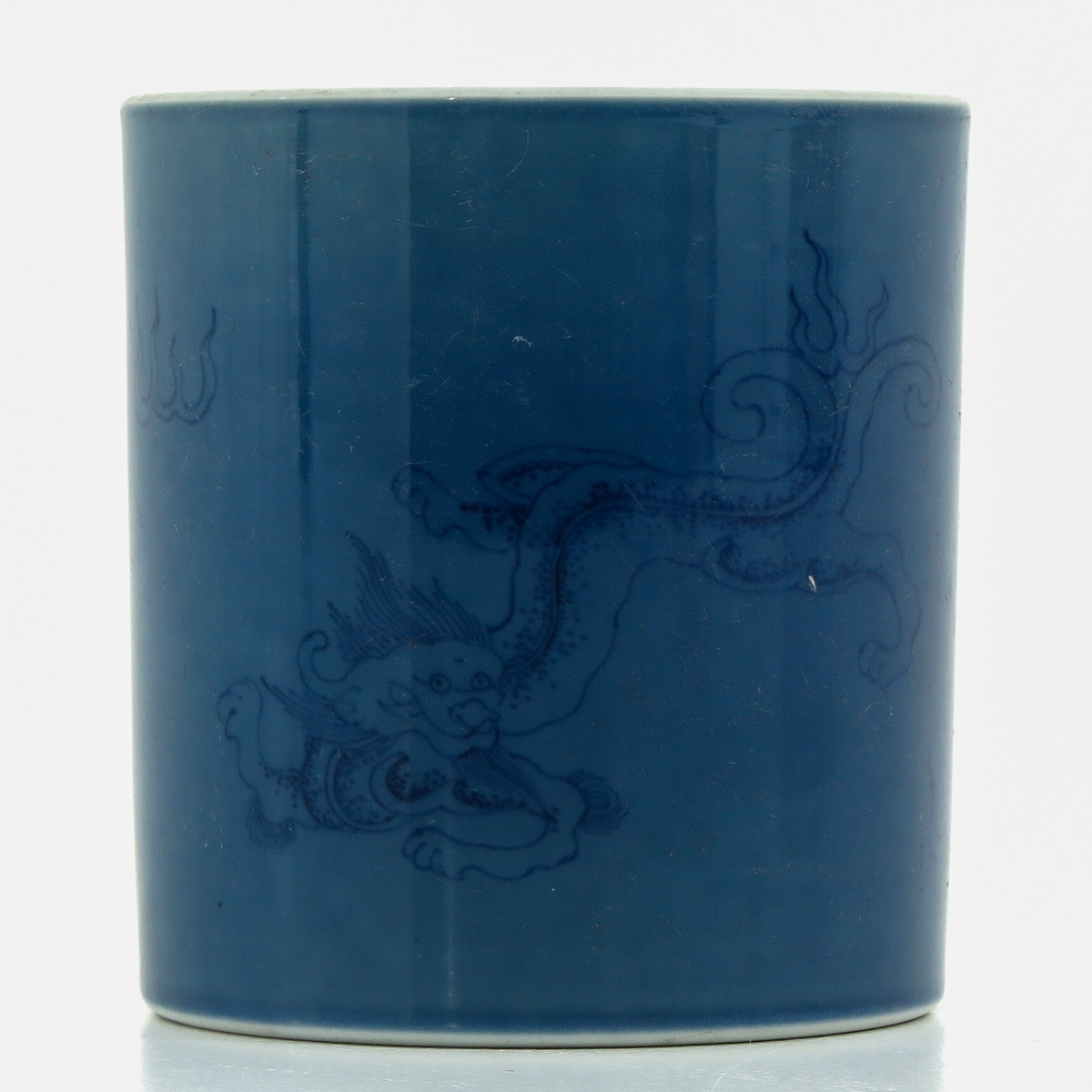 A Powder Blue Brush Pot - Image 3 of 9