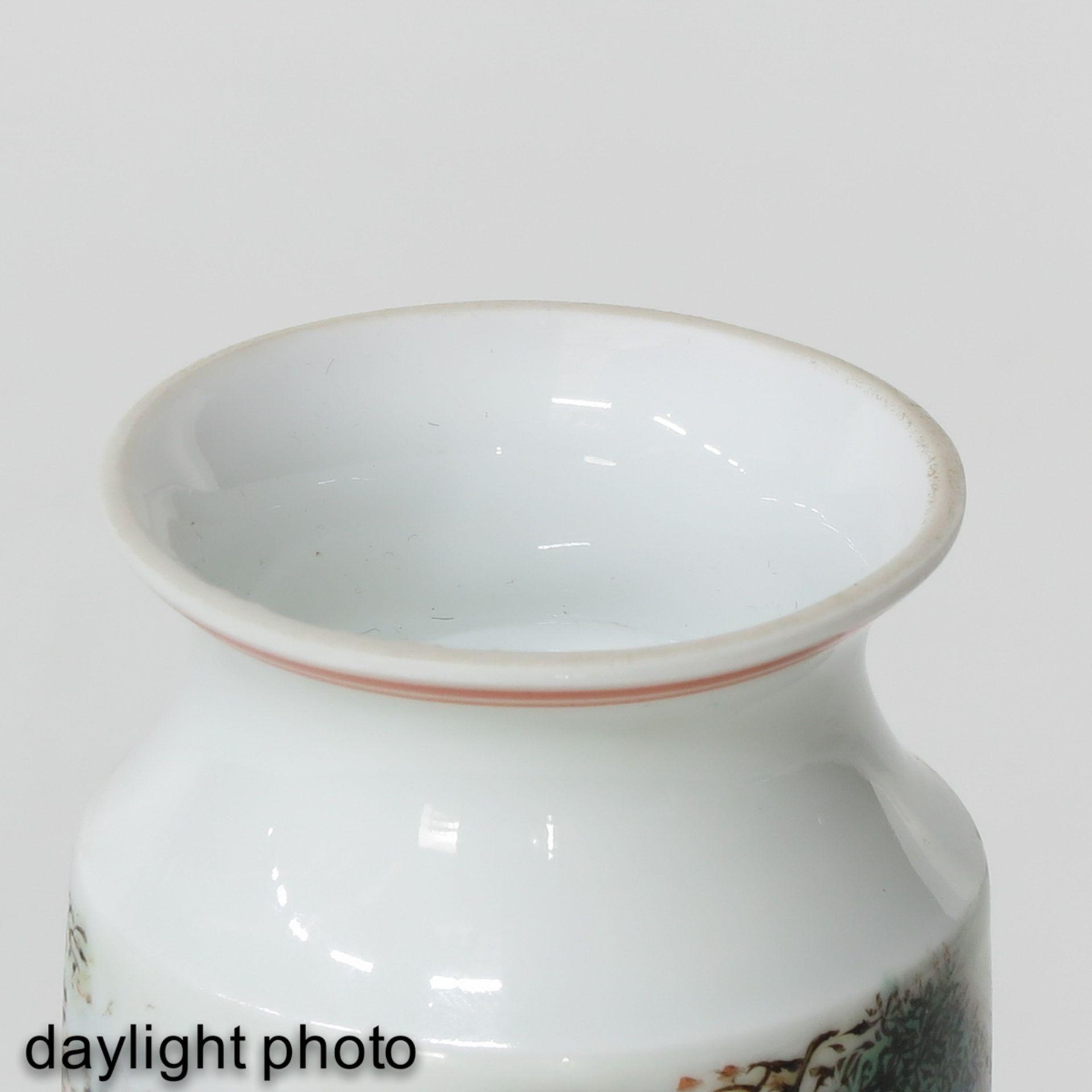 A Polychrome Vase - Image 8 of 9