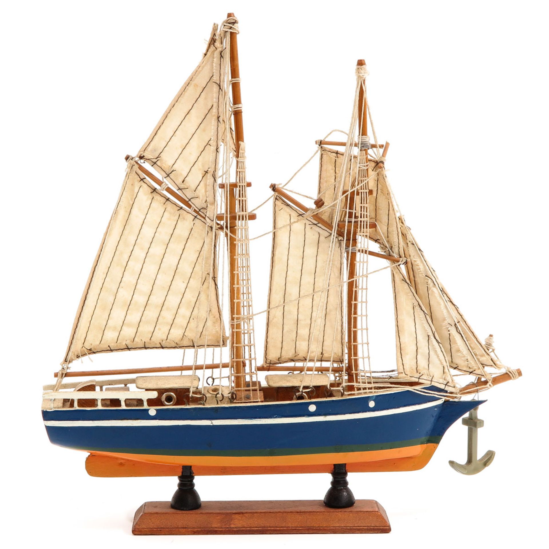 A Lot of 4 Wood Ship Models - Bild 7 aus 9
