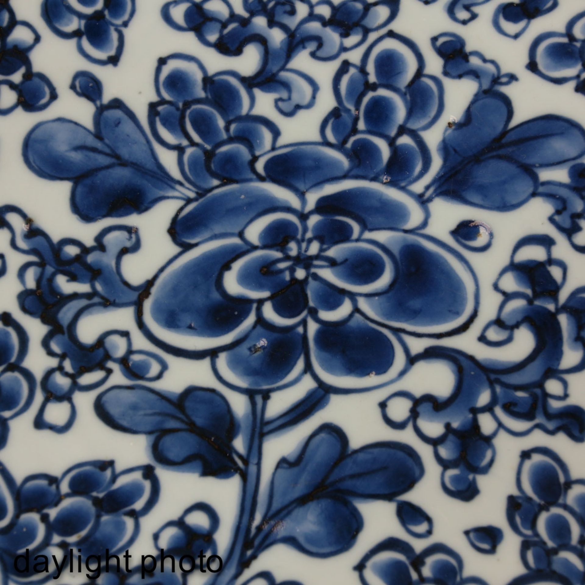 A Blue and White Plate - Image 7 of 7