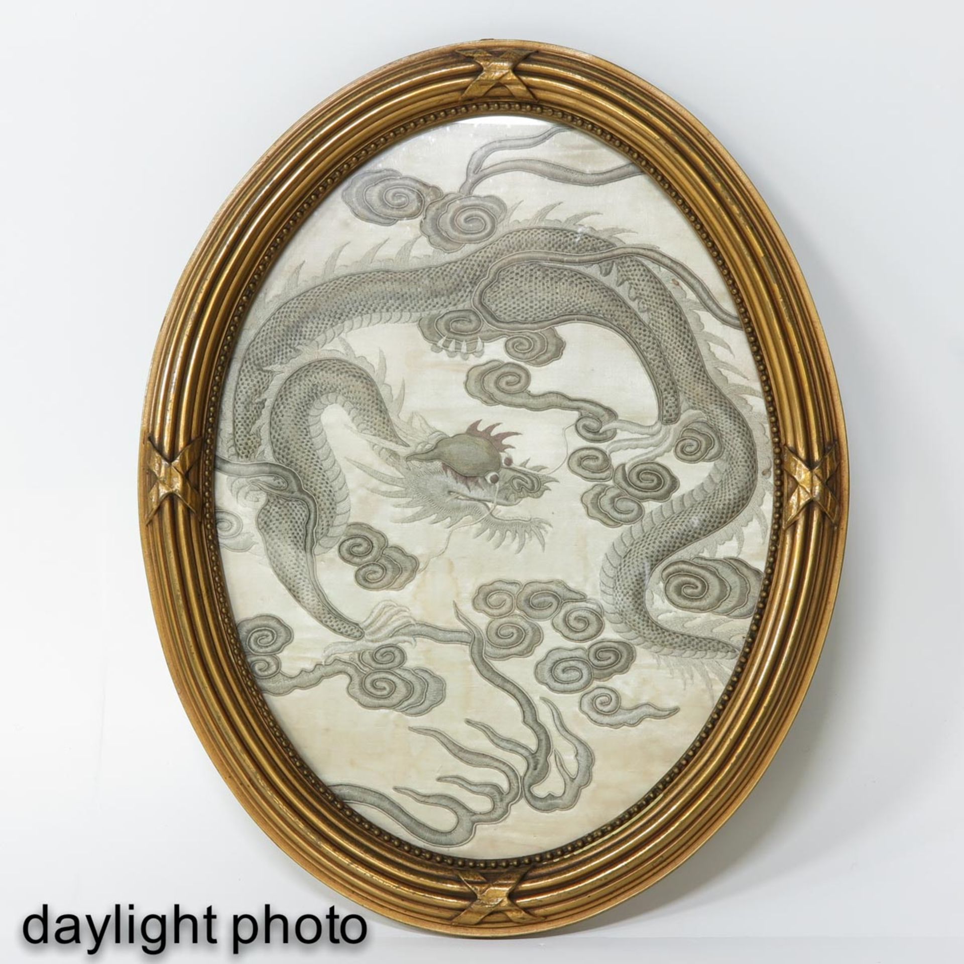 A Framed Chinese Silk Embroidery - Bild 3 aus 5